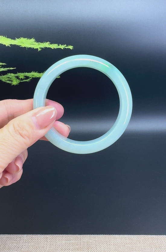 Load and play video in Gallery viewer, Genuine Burmese Icy Green Jade Jadeite Bangle Bracelet (54.1mm)
