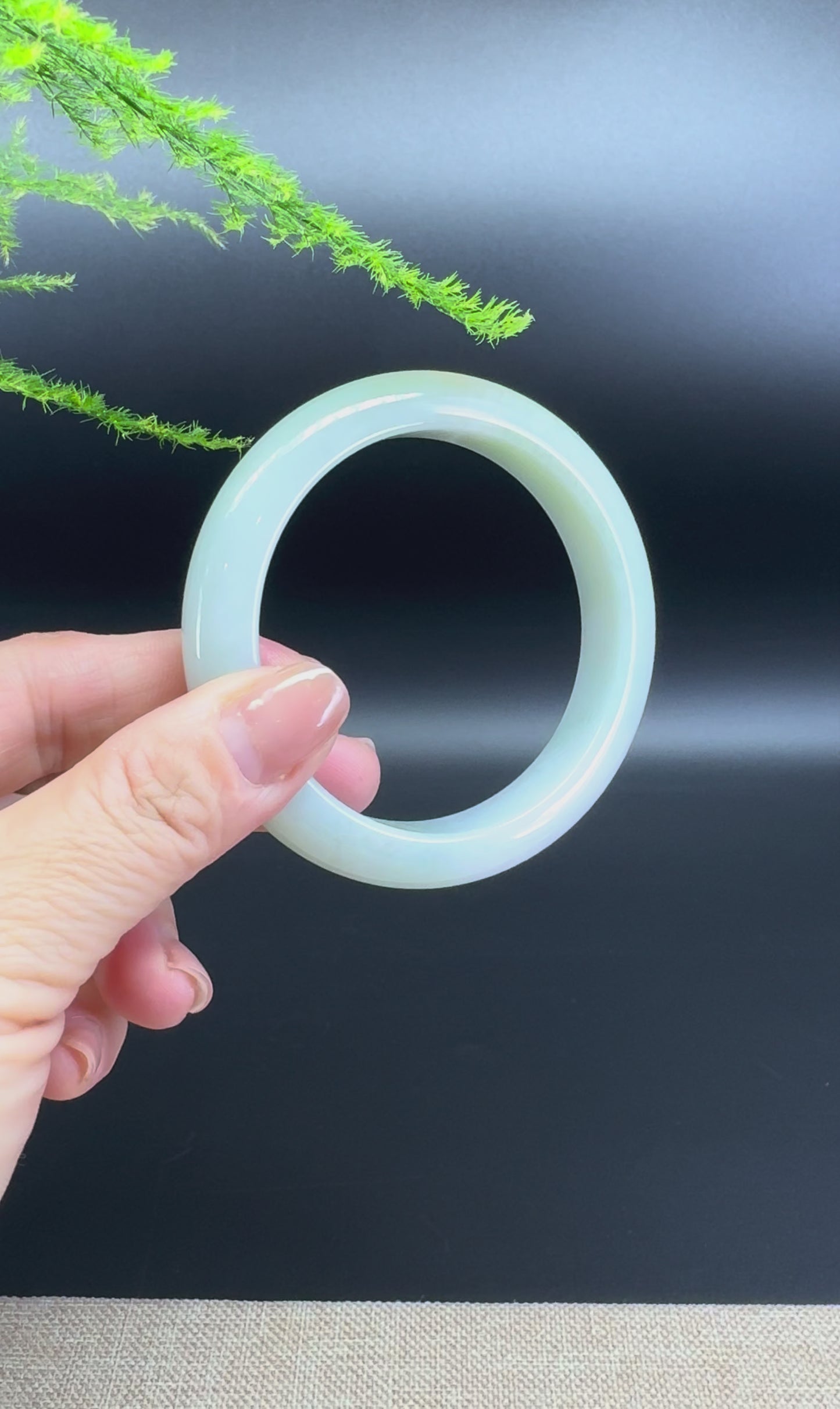 Load and play video in Gallery viewer, Genuine Burmese Yellow Green Jade Jadeite Bangle Bracelet ( 57.6mm )
