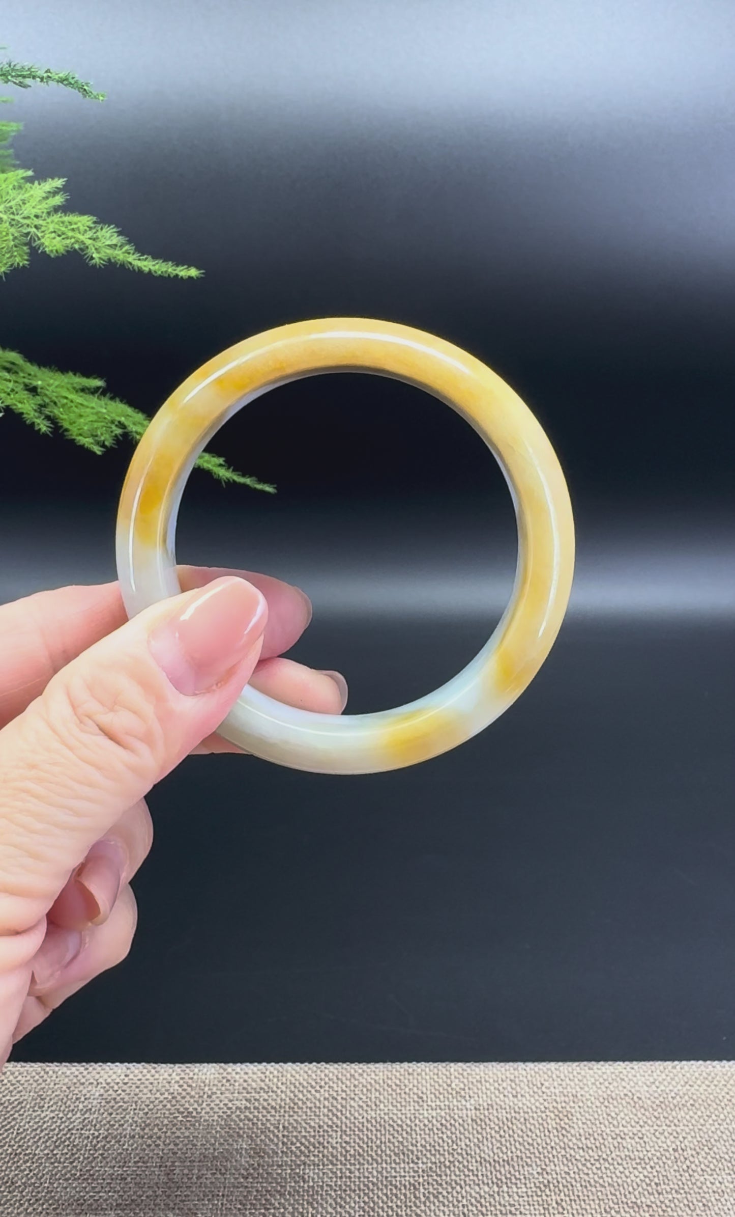 Load and play video in Gallery viewer, Genuine Burmese White Yellow Jade Jadeite Bangle Bracelet ( 53.8mm )
