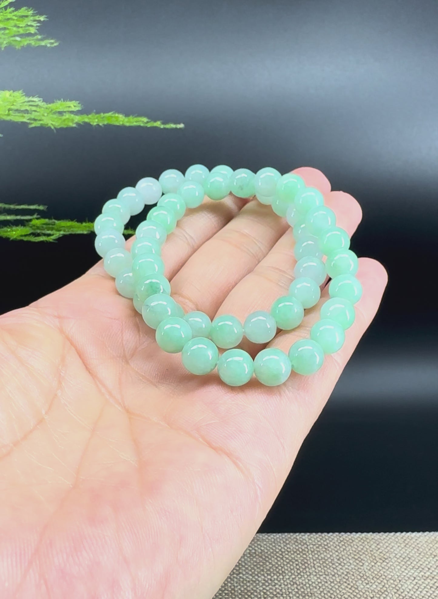 RealJade® Co. Genuine Jadeite Jade Round Apple Green Beads Bracelet (7.5mm)