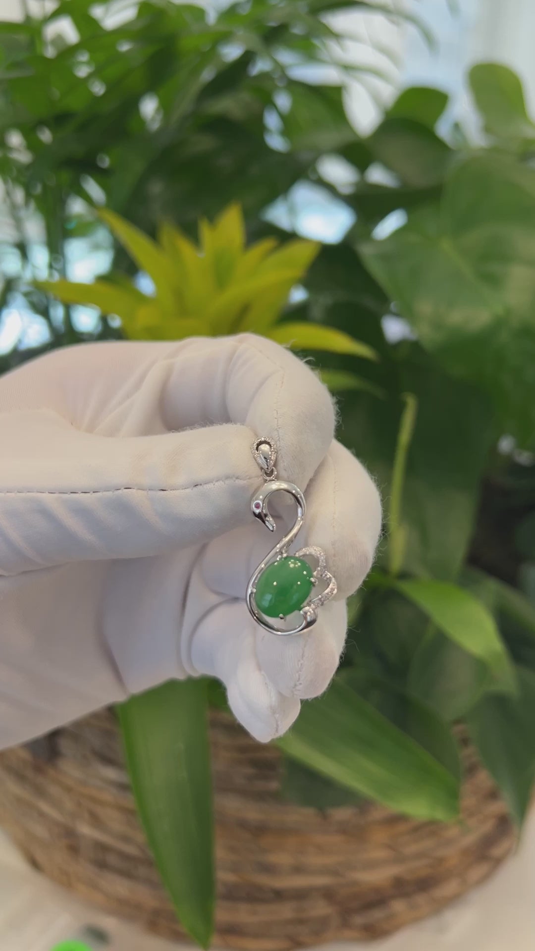 Load and play video in Gallery viewer, 18K White Gold &amp;quot;Swan&amp;quot; Imperial Jadeite Jade Cabochon Necklace with Diamonds
