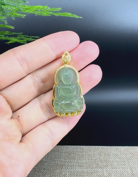 Load and play video in Gallery viewer, High-end 18K Yellow Gold Burmese Green Jadeite Jade Guanyin Pendant with Diamond
