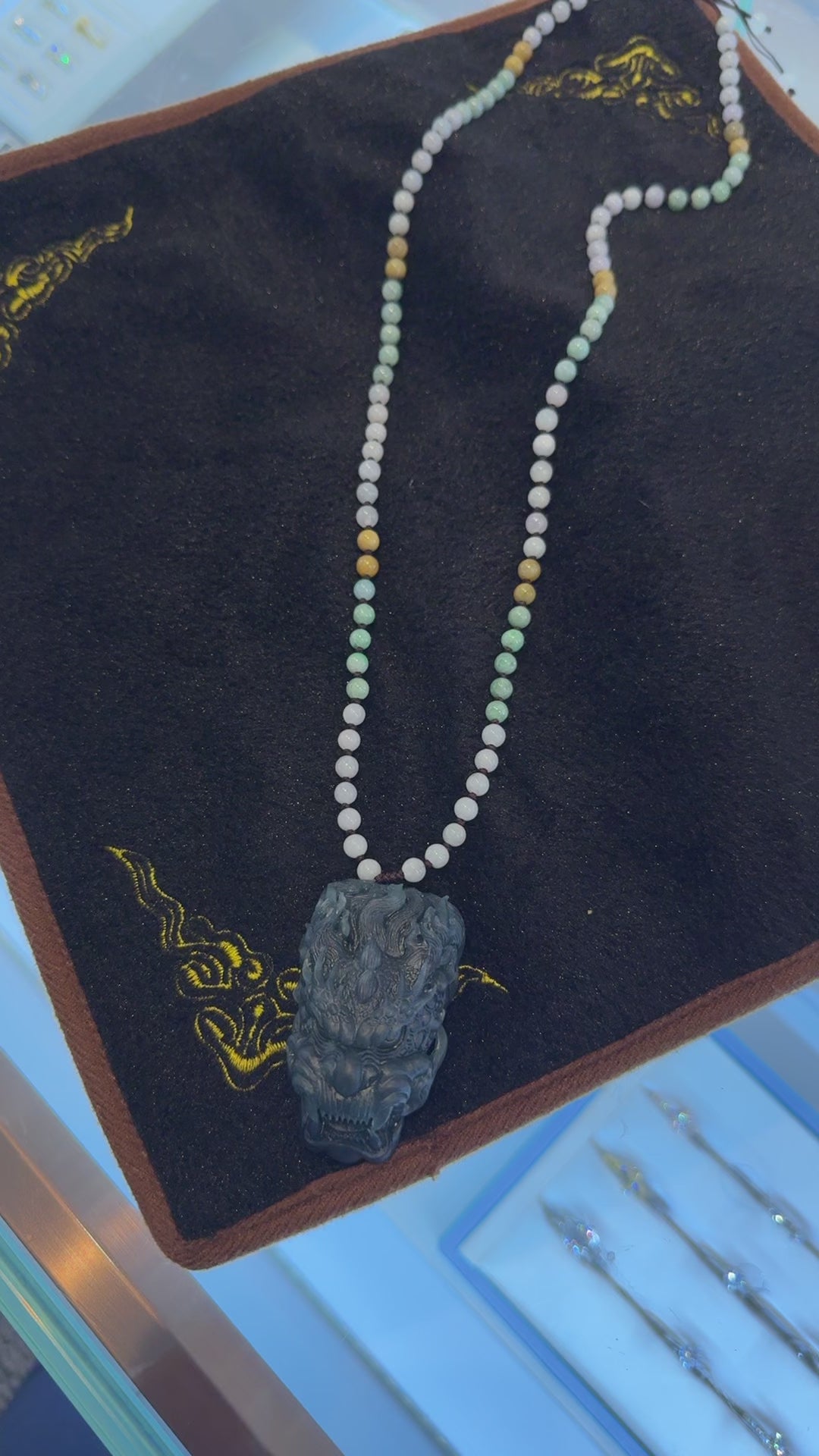 "Live" Natural Guatemalan Jadeite Jade Dragon Carving Pendant (10/14/2025)