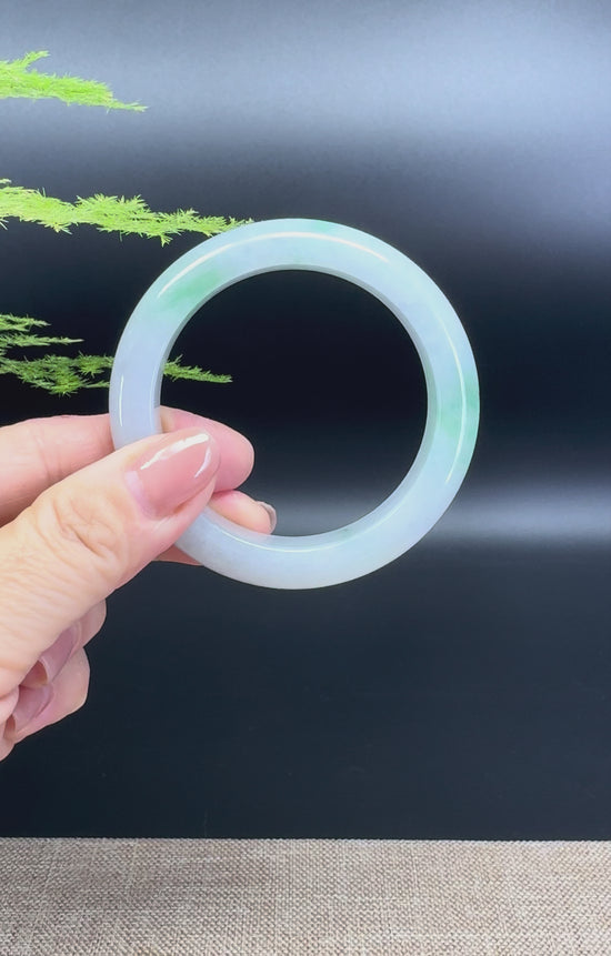 Load and play video in Gallery viewer, Genuine Burmese Icy Green Jade Jadeite Bangle Bracelet ( 51.6mm )
