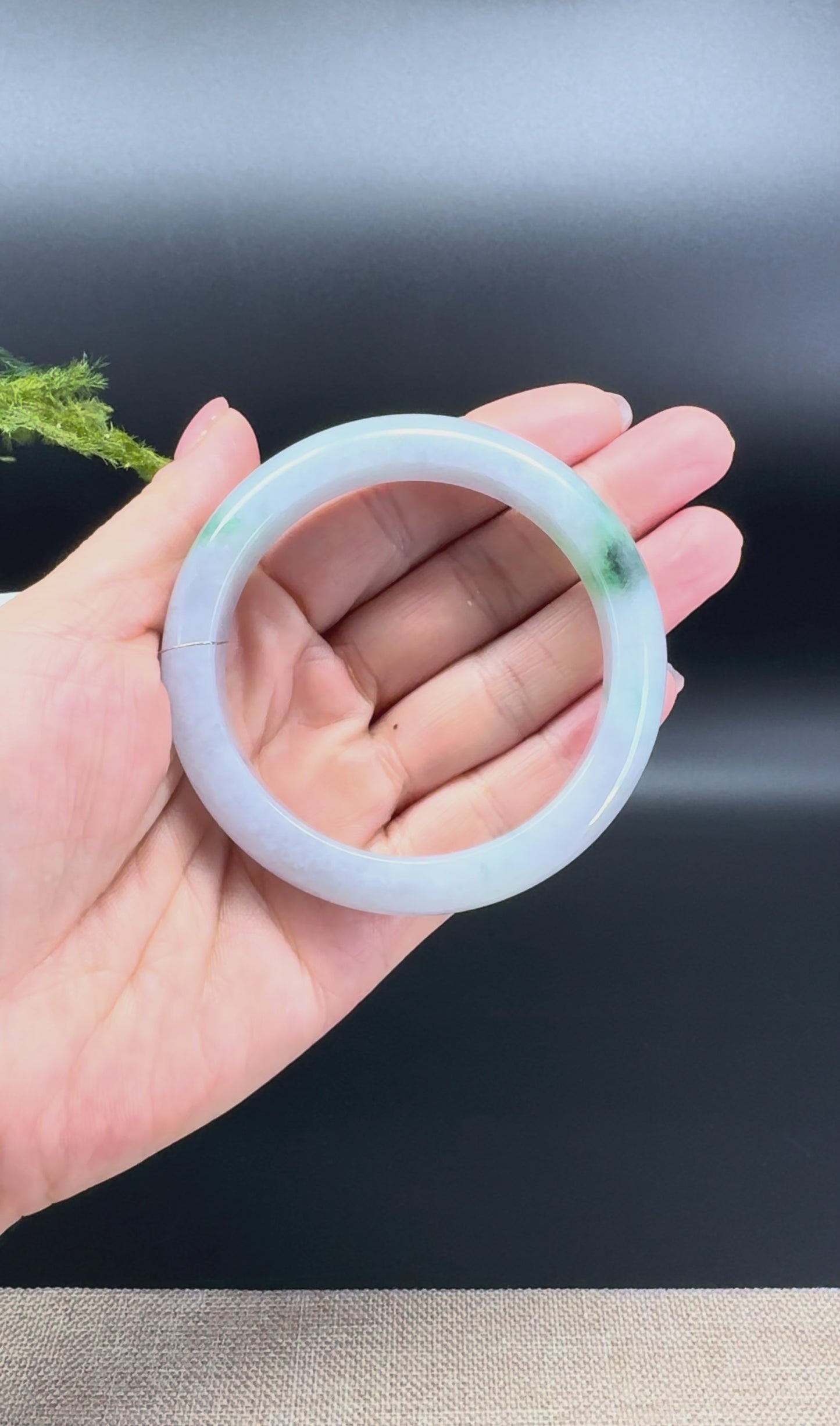 Load and play video in Gallery viewer, Genuine Burmese Lavender Green Jade Jadeite Bangle Bracelet ( 56.5mm )
