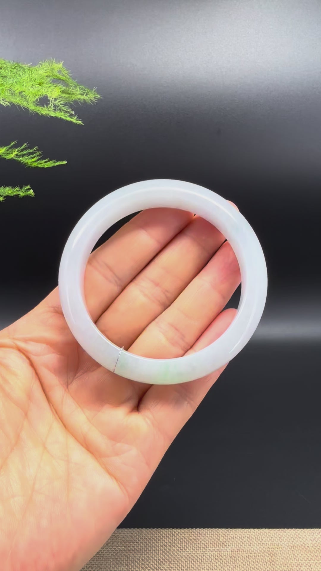 Load and play video in Gallery viewer, Genuine Burmese Icy Green Jade Jadeite Bangle Bracelet ( 55.6mm )
