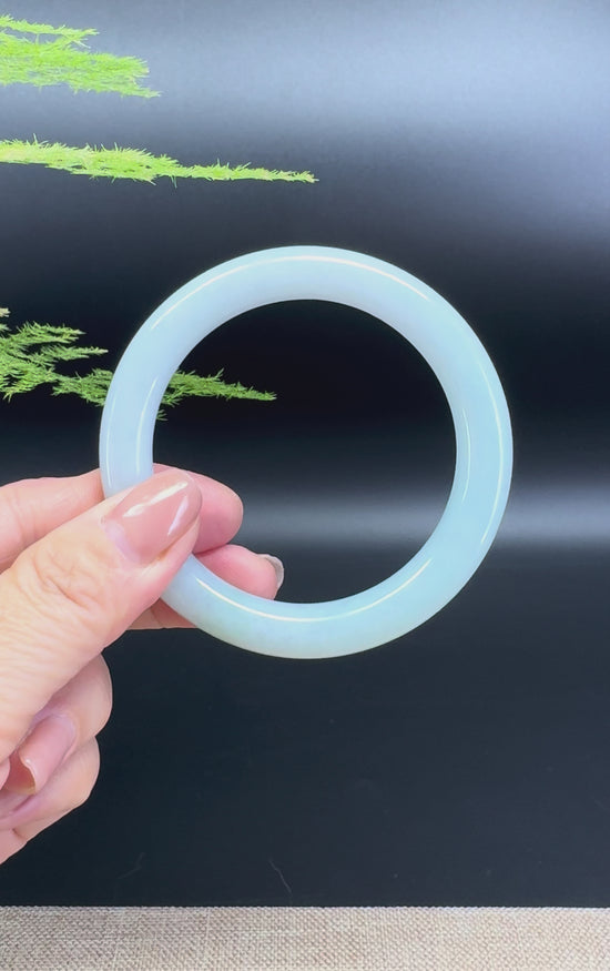 Load and play video in Gallery viewer, Genuine Burmese Icy Green Jade Jadeite Bangle Bracelet ( 54.6mm )
