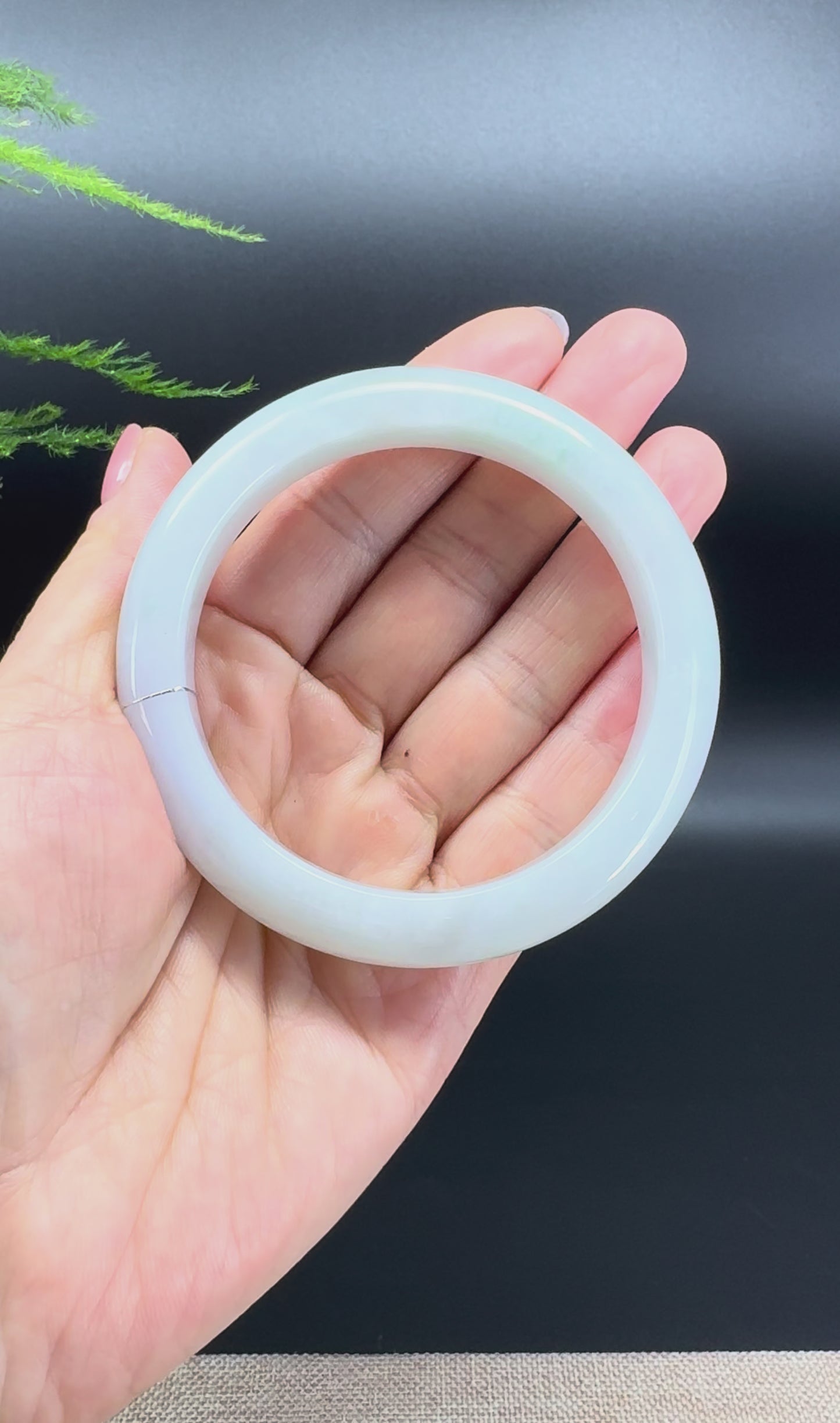 Load and play video in Gallery viewer, Genuine Burmese Lavender Green Jade Jadeite Bangle Bracelet ( 58.8mm )
