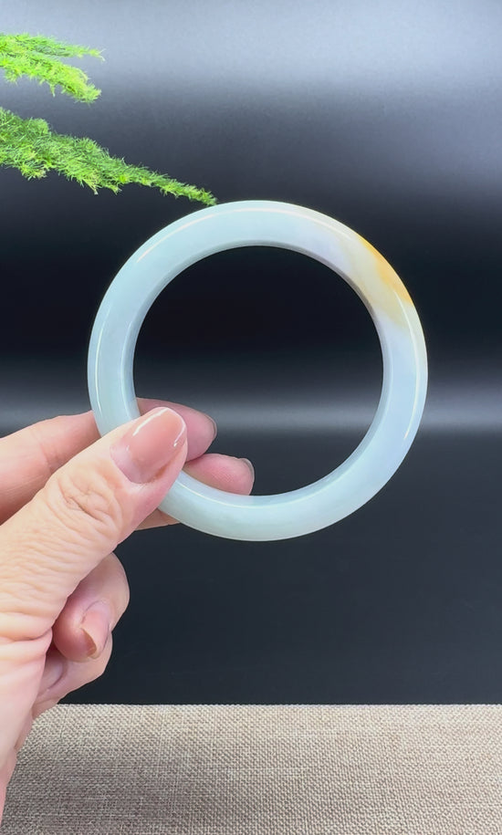 Load and play video in Gallery viewer, Genuine Burmese Yellow Green Jade Jadeite Bangle Bracelet (59.7mm)
