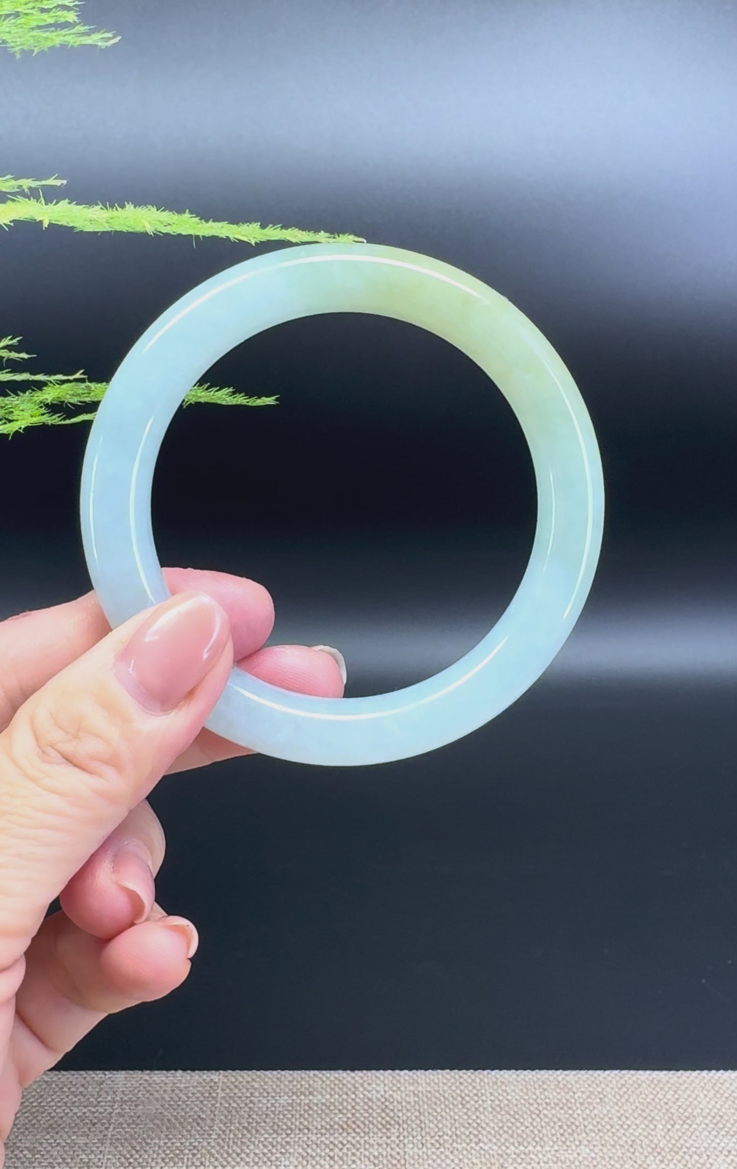 Load and play video in Gallery viewer, Genuine Burmese Yellow Green Jade Jadeite Bangle Bracelet ( 57.5mm )
