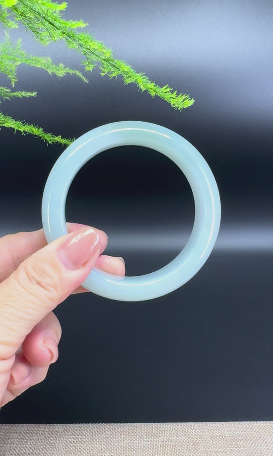 Load and play video in Gallery viewer, Genuine Burmese Icy Green Jade Jadeite Bangle Bracelet ( 56.8mm )
