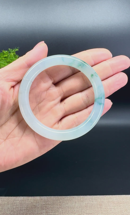 Load and play video in Gallery viewer, Genuine Burmese Icy Blue Flower Jade Jadeite Bangle Bracelet ( 54.9mm )
