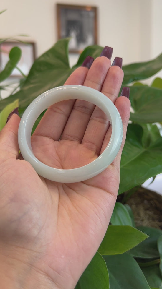 Load and play video in Gallery viewer, &amp;quot;Classic Bangle&amp;quot; Light Lavender Natural Burmese Jadeite Jade Bangle ( 57.84mm ) #T138
