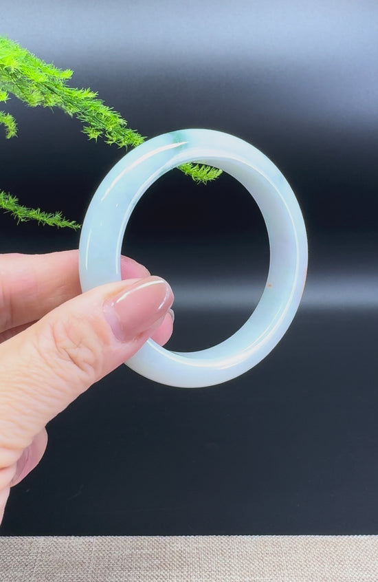 Load and play video in Gallery viewer, Genuine Burmese Yellow Green Jade Jadeite Bangle Bracelet ( 55.3mm)
