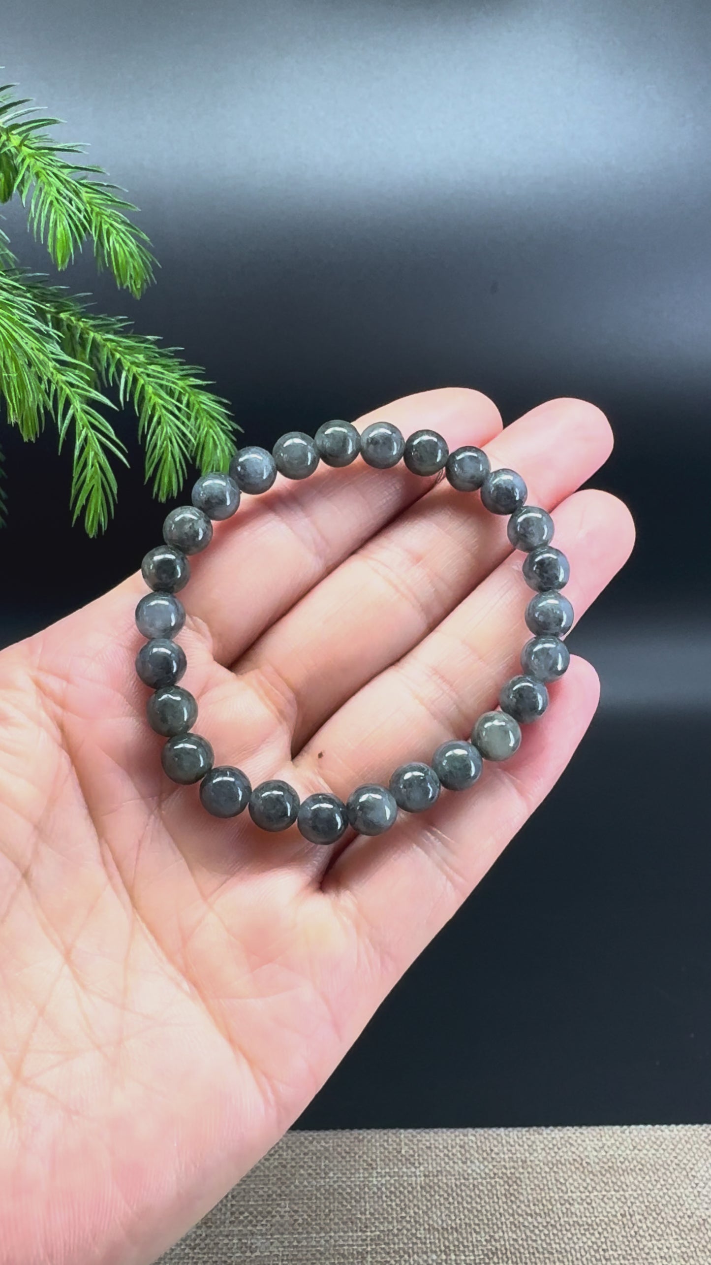 RealJade® Genuine Jadeite Jade Round Black Wuji Beads Bracelet ( 7mm )
