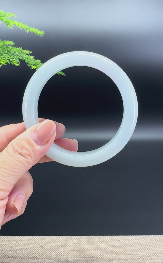 Load and play video in Gallery viewer, Genuine Burmese Lavender Green Jade Jadeite Bangle Bracelet ( 59.3mm )
