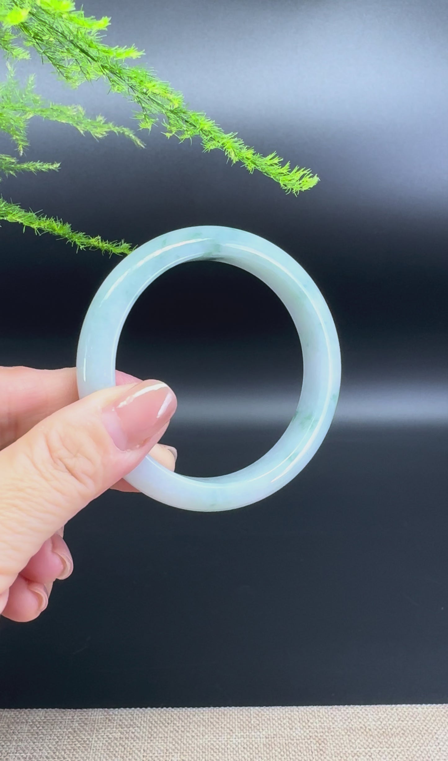 Genuine Burmese Green Jade Jadeite Bangle Bracelet ( 56.3mm )