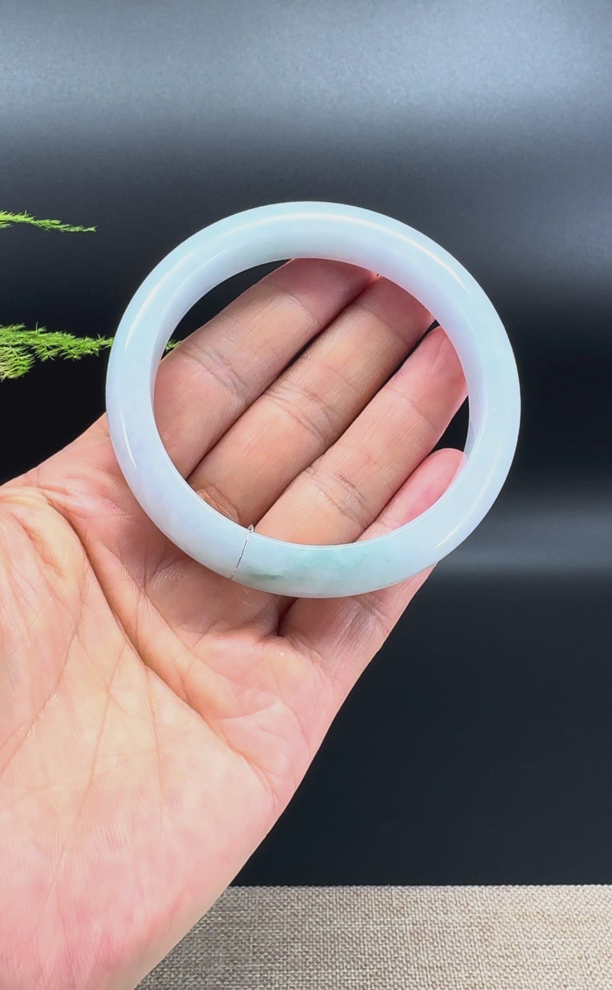 Genuine Burmese Light Green Jade Jadeite Bangle Bracelet ( 58.9mm )