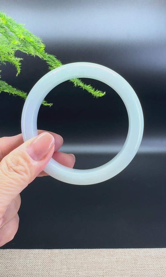 Load and play video in Gallery viewer, Genuine Burmese Lavender Green Jade Jadeite Bangle Bracelet ( 58.1mm )
