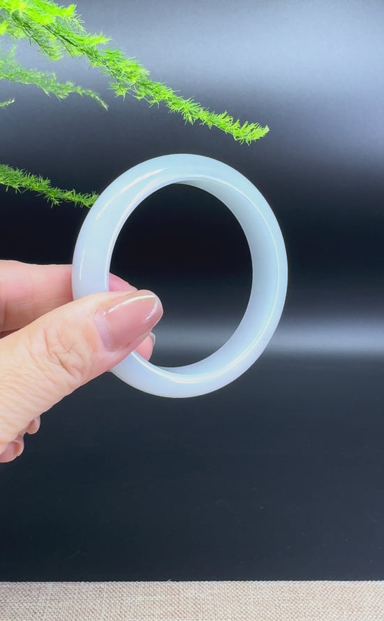 Load and play video in Gallery viewer, Genuine Burmese Lavender Green Jade Jadeite Bangle Bracelet ( 55.9mm )
