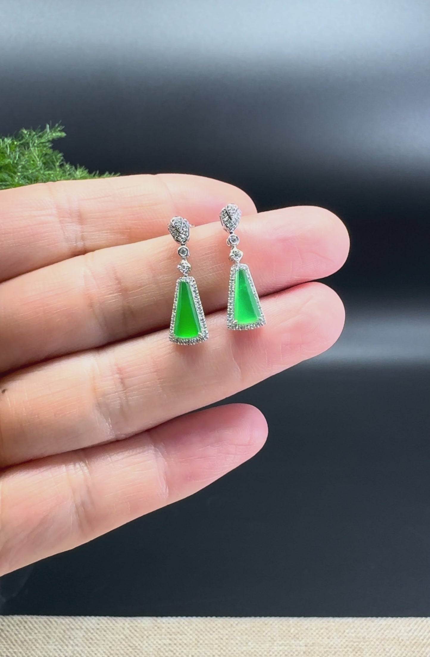 18k White Gold Genuine Imperial Green Jadeite Jade Earrings With Diamonds