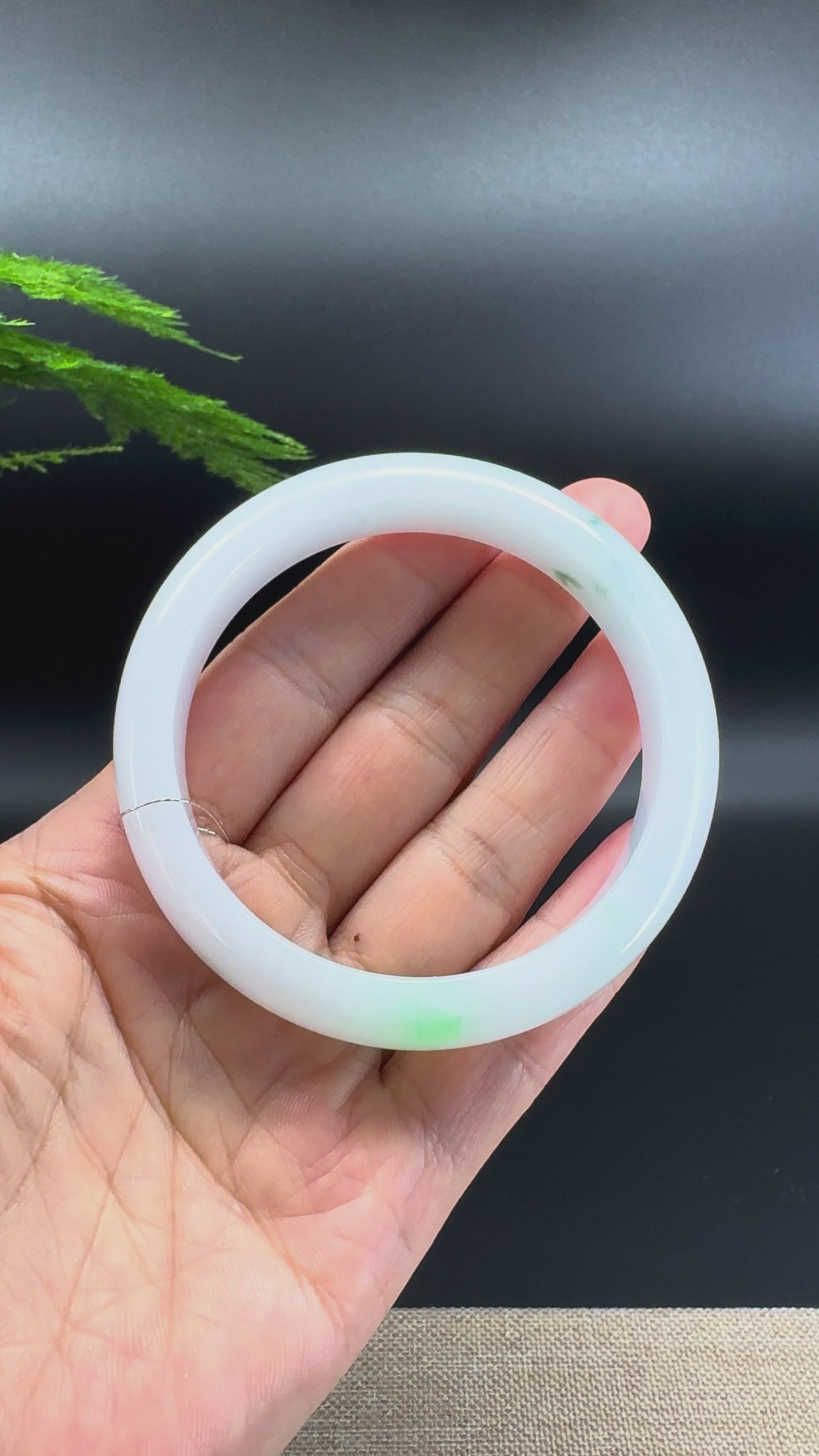 Genuine Burmese White Green Flower Jade Jadeite Bangle Bracelet ( 58.1mm )