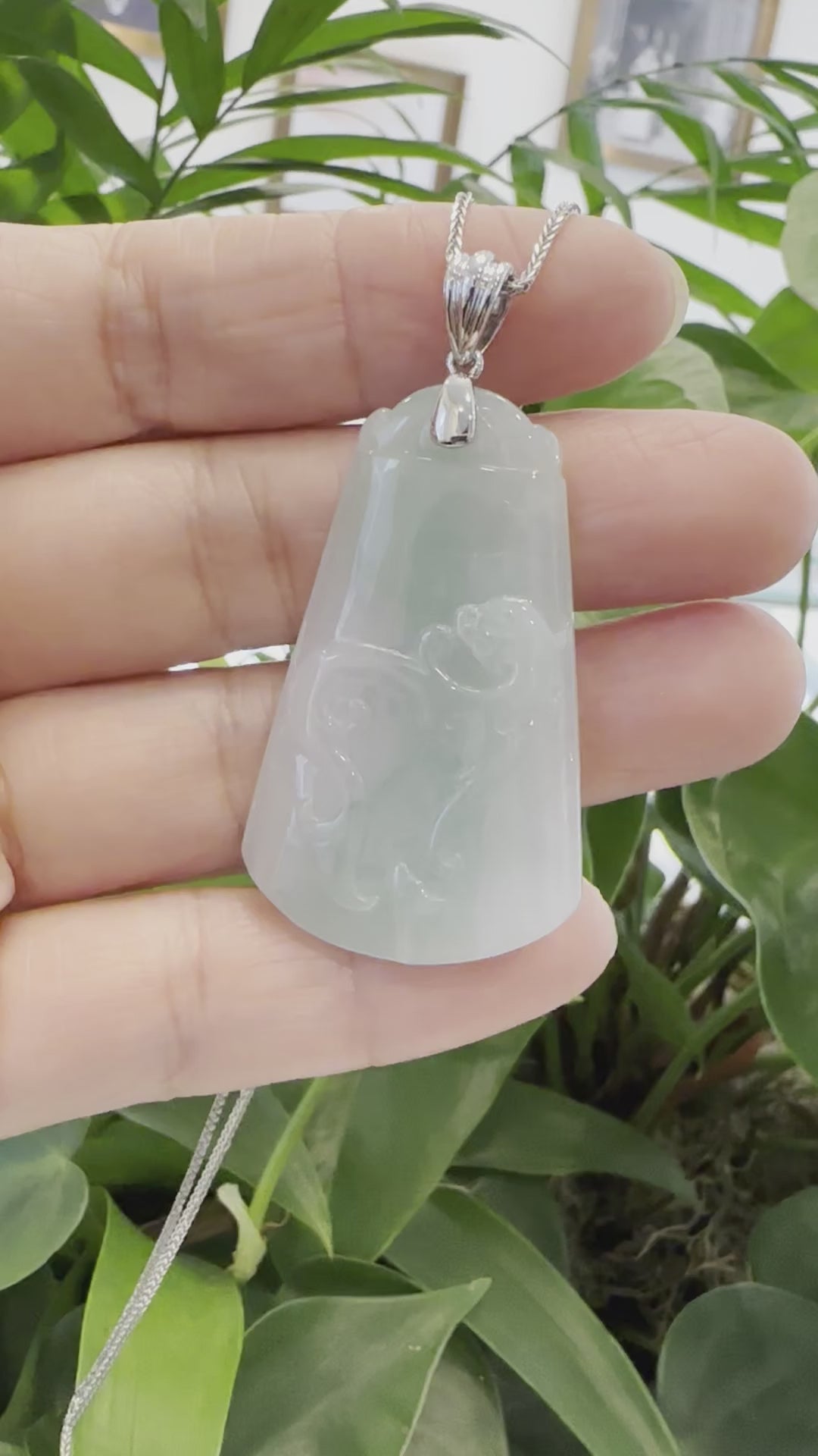 Load and play video in Gallery viewer, RealJade® Co. Genuine Green Jadeite Jade &amp;quot; Ping An Wu Shi Pai &amp;quot;  Pendant With Gold Bail
