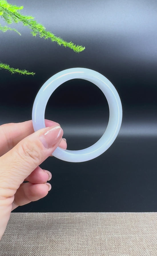 Load and play video in Gallery viewer, Genuine Burmese Lavender Green Jade Jadeite Bangle Bracelet ( 56.7mm )
