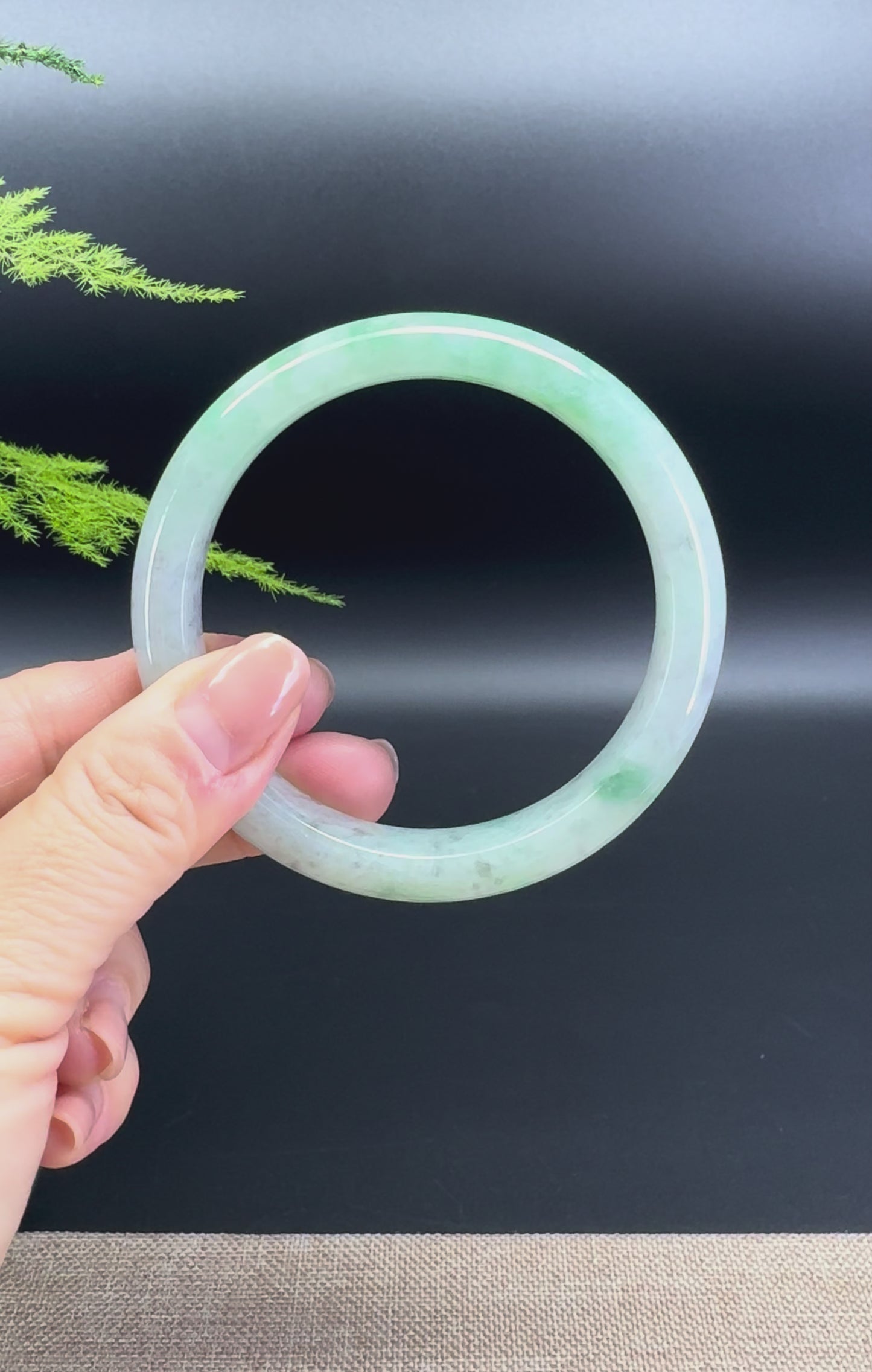 Load and play video in Gallery viewer, Genuine Burmese Icy Wuji Green Jade Jadeite Bangle Bracelet ( 61.3mm )
