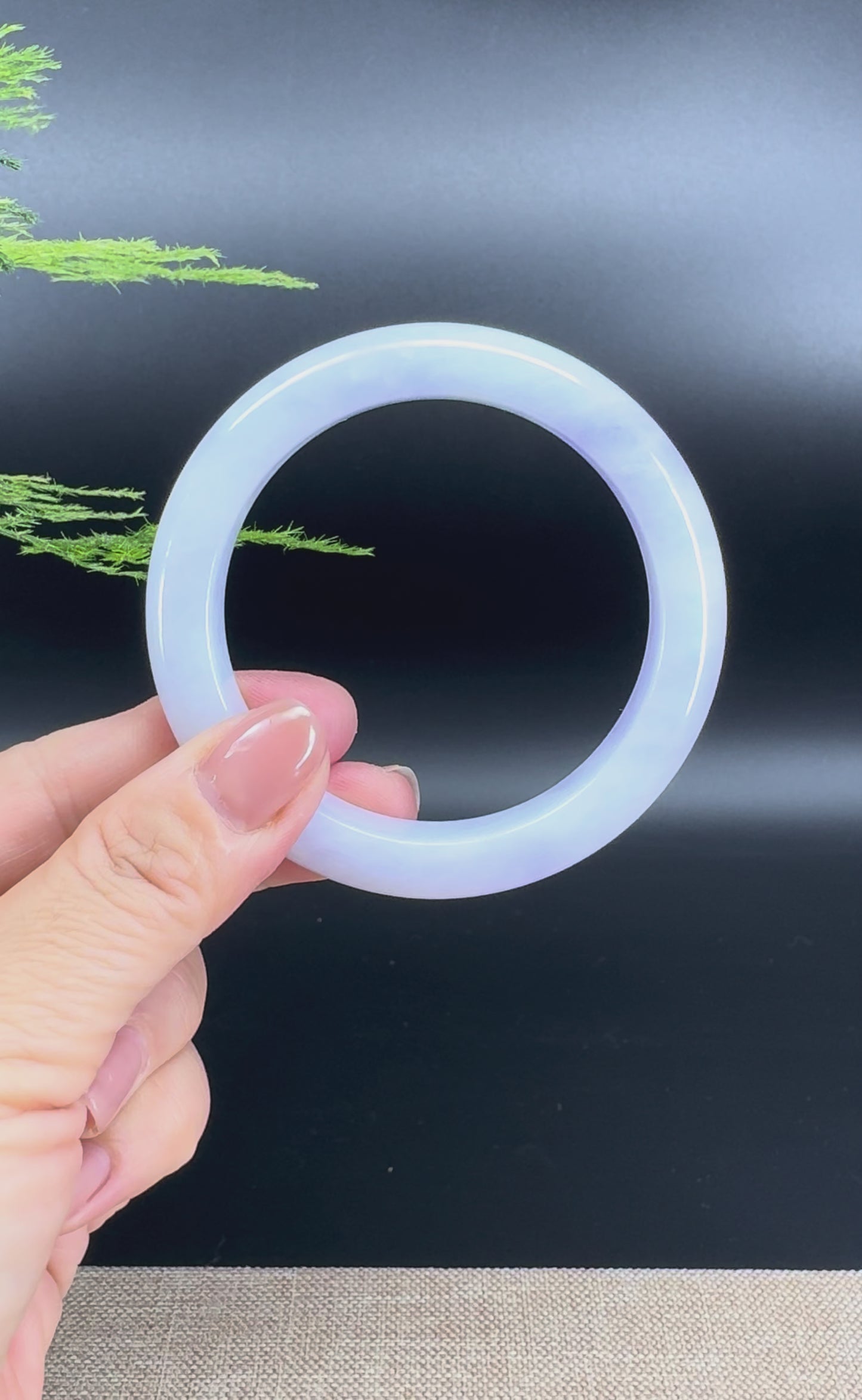 Load and play video in Gallery viewer, Genuine Burmese Lavender Jade Jadeite Bangle Bracelet (56.5mm)
