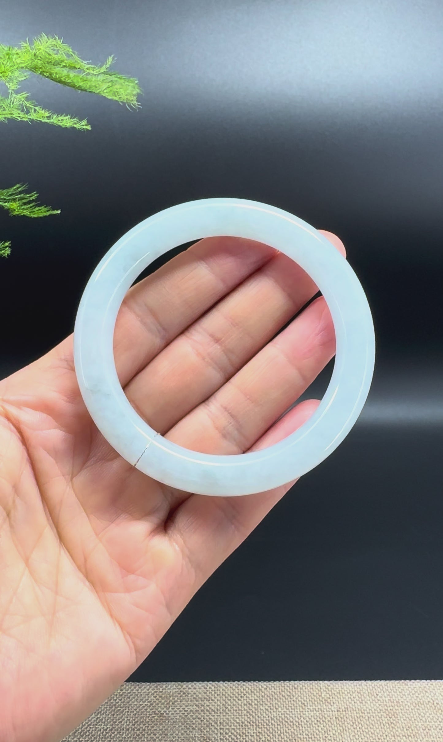 Load and play video in Gallery viewer, Genuine Burmese Icy Green Jade Jadeite Bangle Bracelet ( 54.4mm )
