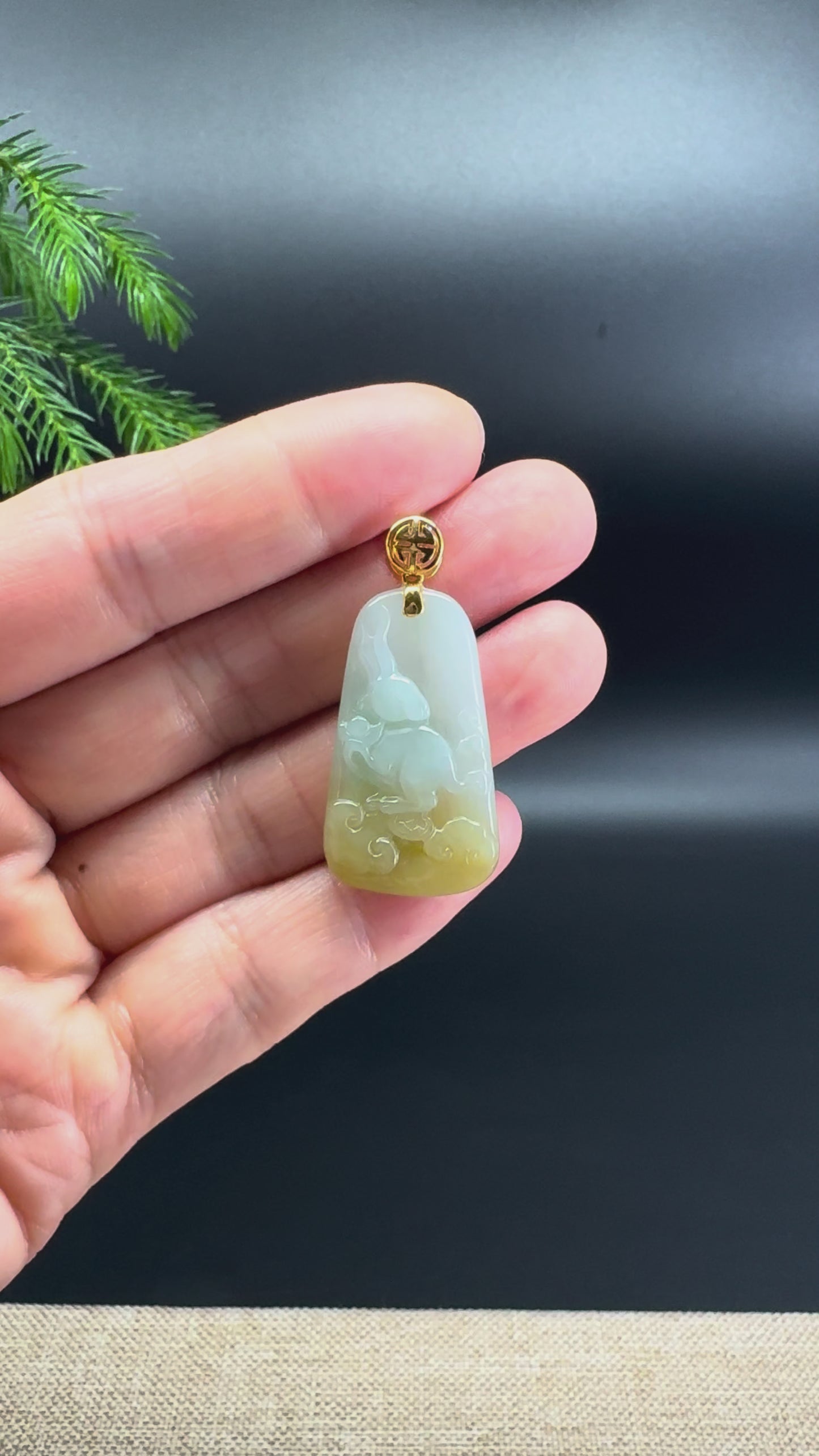 RealJade® 18k Yellow Gold Yellow Green Jadeite Jade Rabbit Pendant