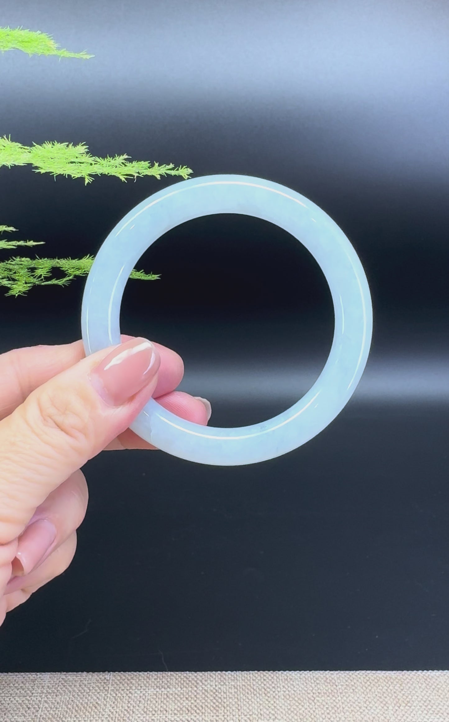 Load and play video in Gallery viewer, Genuine Burmese Icy Green Jade Jadeite Bangle Bracelet ( 54.4mm )
