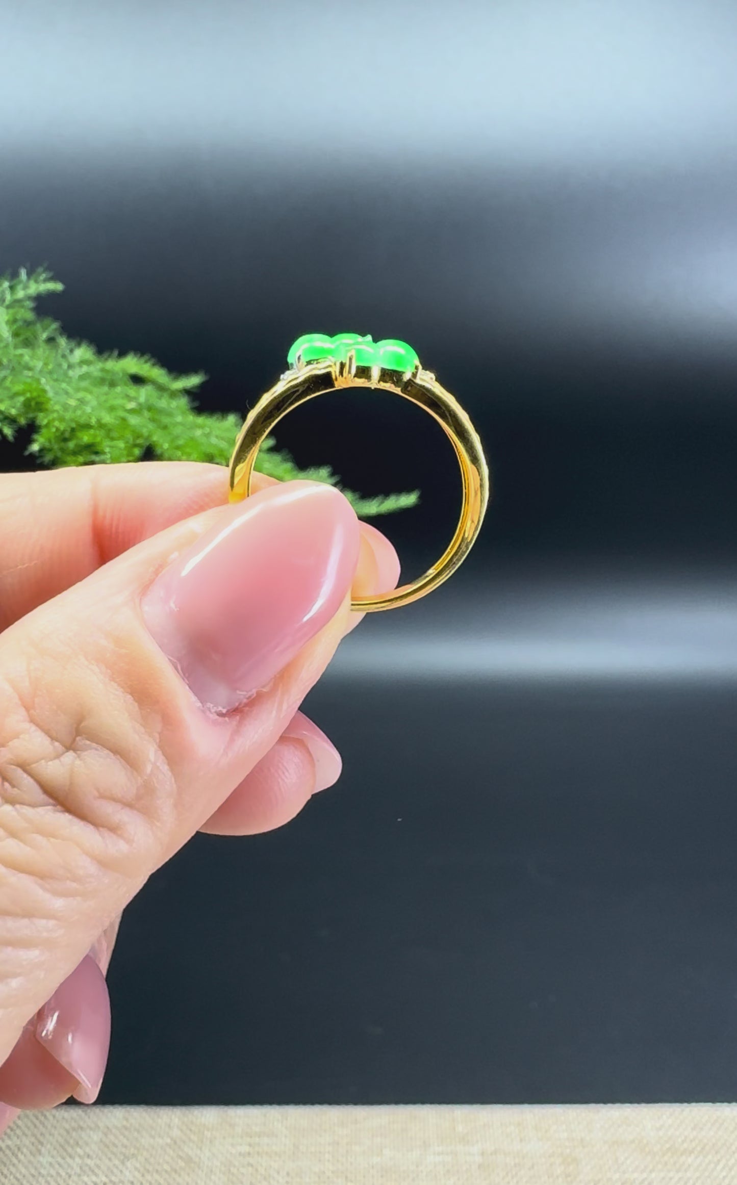 RealJade® 18k Yellow Gold Natural Green Jadeite Hulu Ring With Diamonds