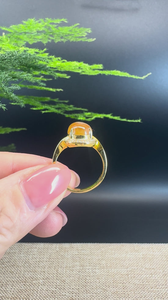 Load and play video in Gallery viewer, RealJade® &amp;quot;Signature Signet&amp;quot; 18K Yellow Gold Honey Yellow Jadeite Jade Diamonds Classic Ring
