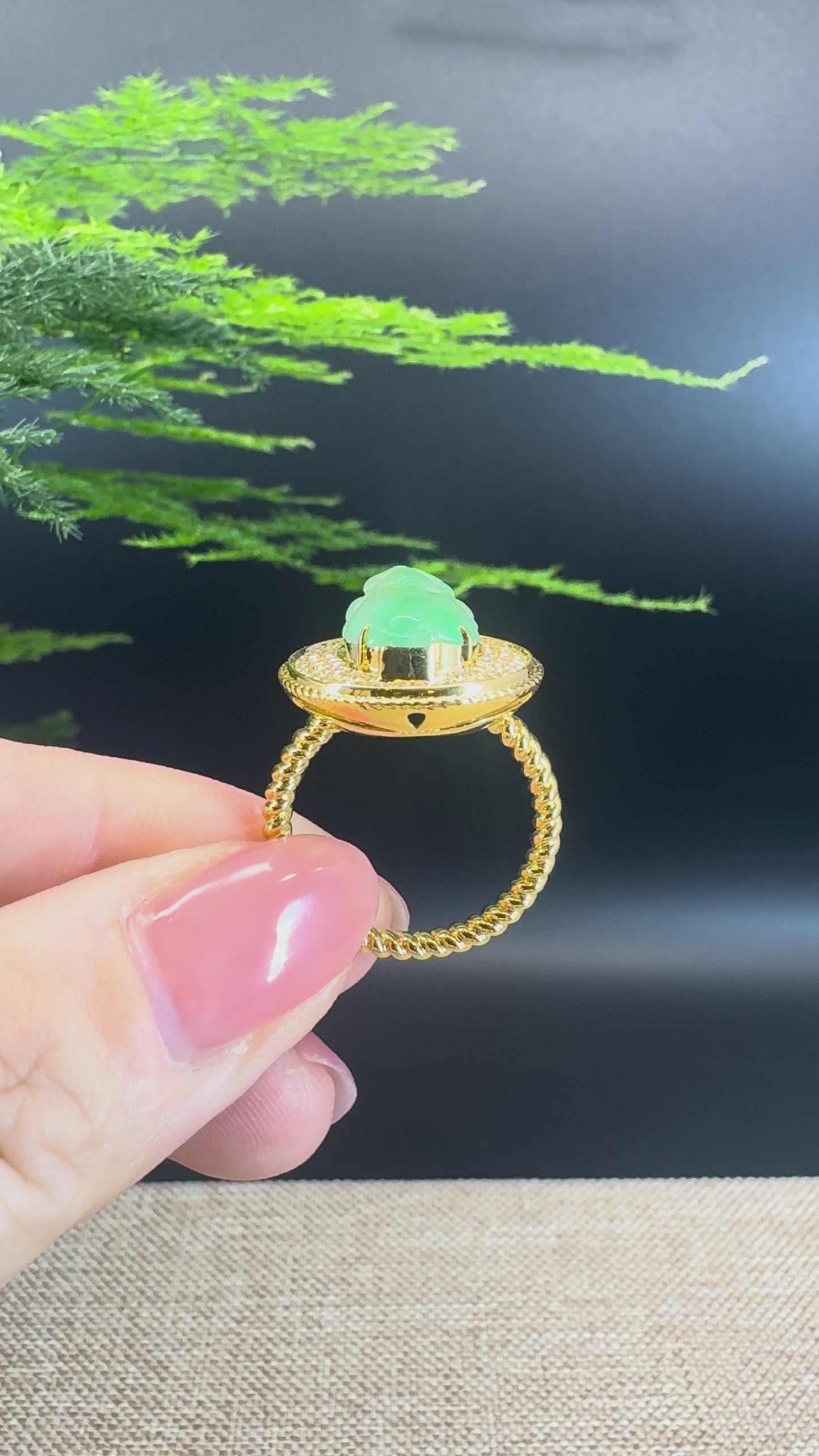 Load and play video in Gallery viewer, RealJade® &amp;quot;Signature Signet&amp;quot; 18K Yellow Gold Icy Green Jadeite Jade Diamonds PiXiu Ring
