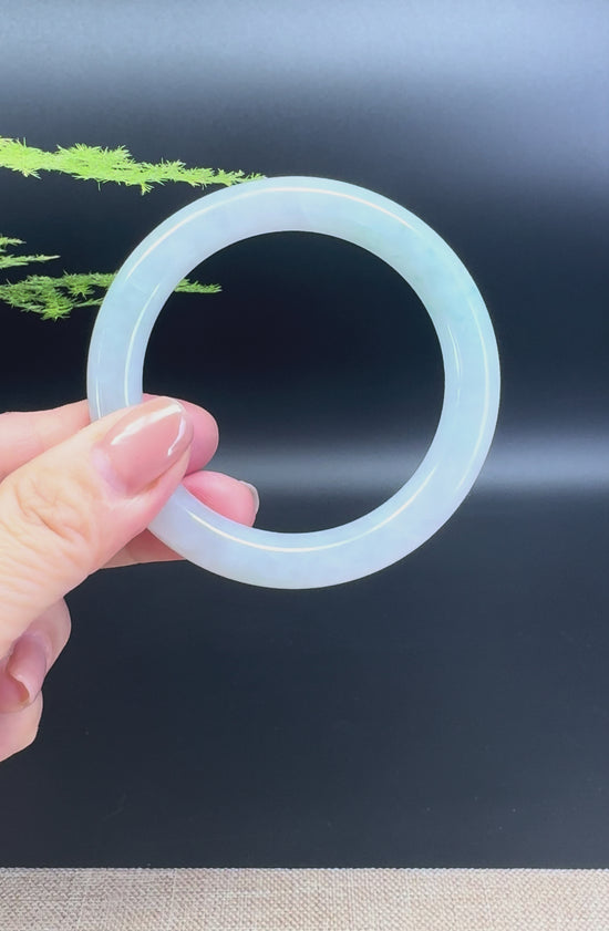 Load and play video in Gallery viewer, Genuine Burmese Icy Green Jade Jadeite Bangle Bracelet ( 53.7mm )
