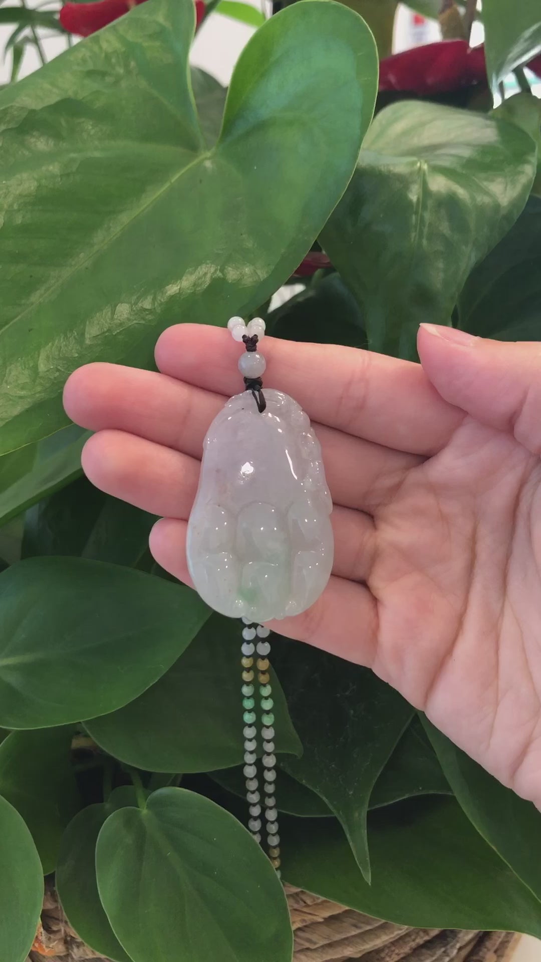 Load and play video in Gallery viewer, Genuine Green &amp;amp; Light Lavender &amp;quot;Buddha&amp;#39;s Palm&amp;quot; Jadeite Jade Good Luck Pendant Necklace With Real Jadeite Bead Necklace
