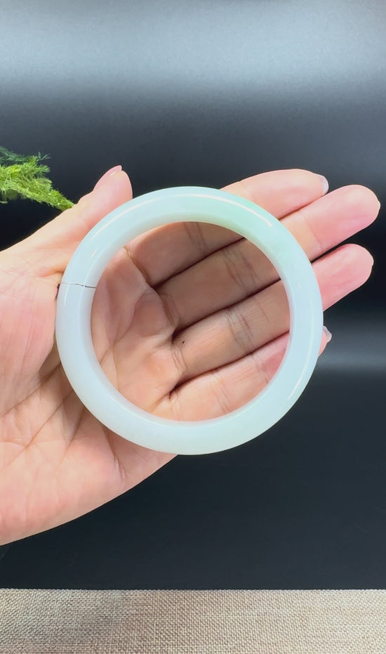 Load and play video in Gallery viewer, Genuine Burmese Lavender Green Jade Jadeite Bangle Bracelet ( 58.7mm )
