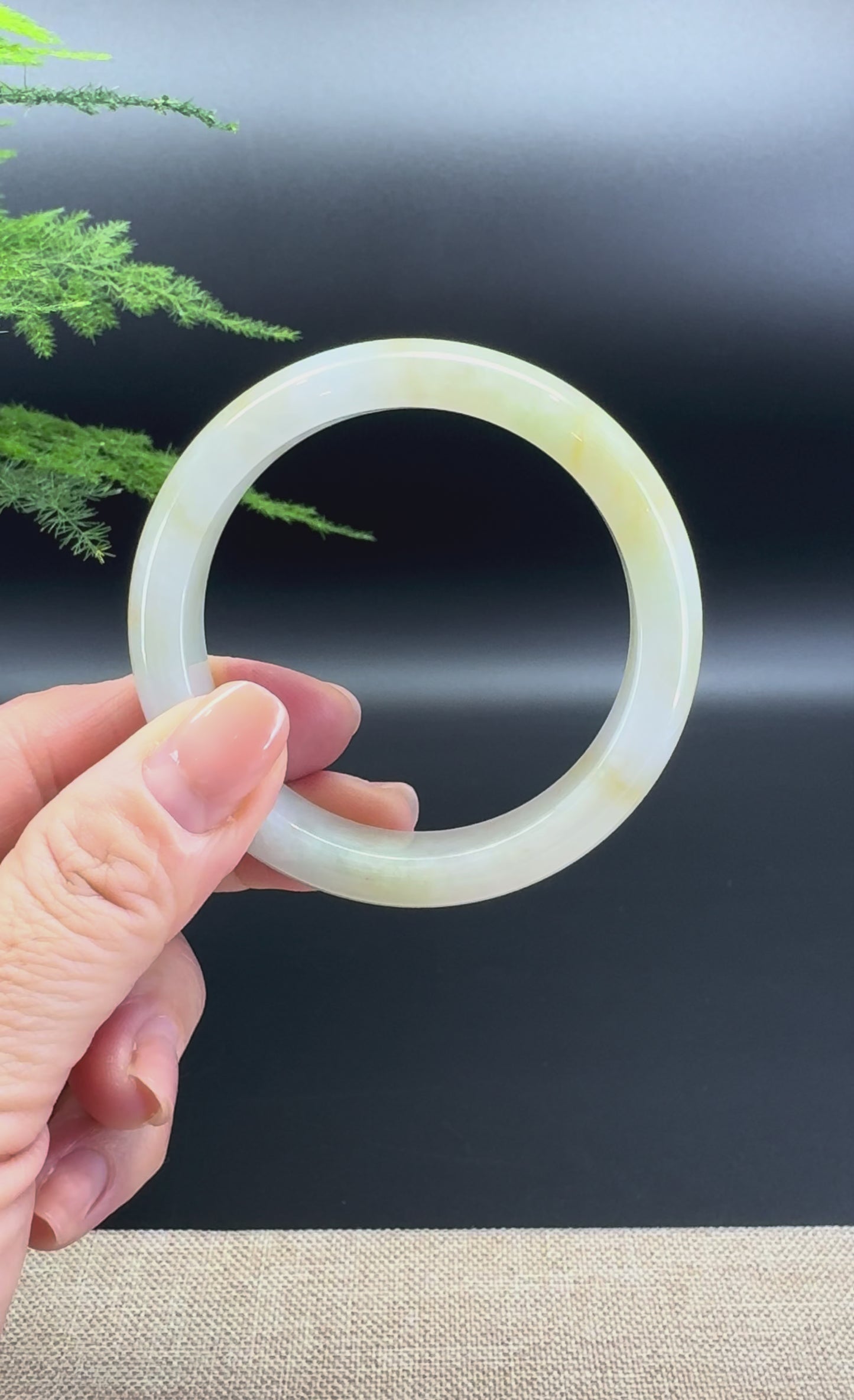 Load and play video in Gallery viewer, Genuine Burmese Yellow Green Jade Jadeite Bangle Bracelet ( 52.7mm )
