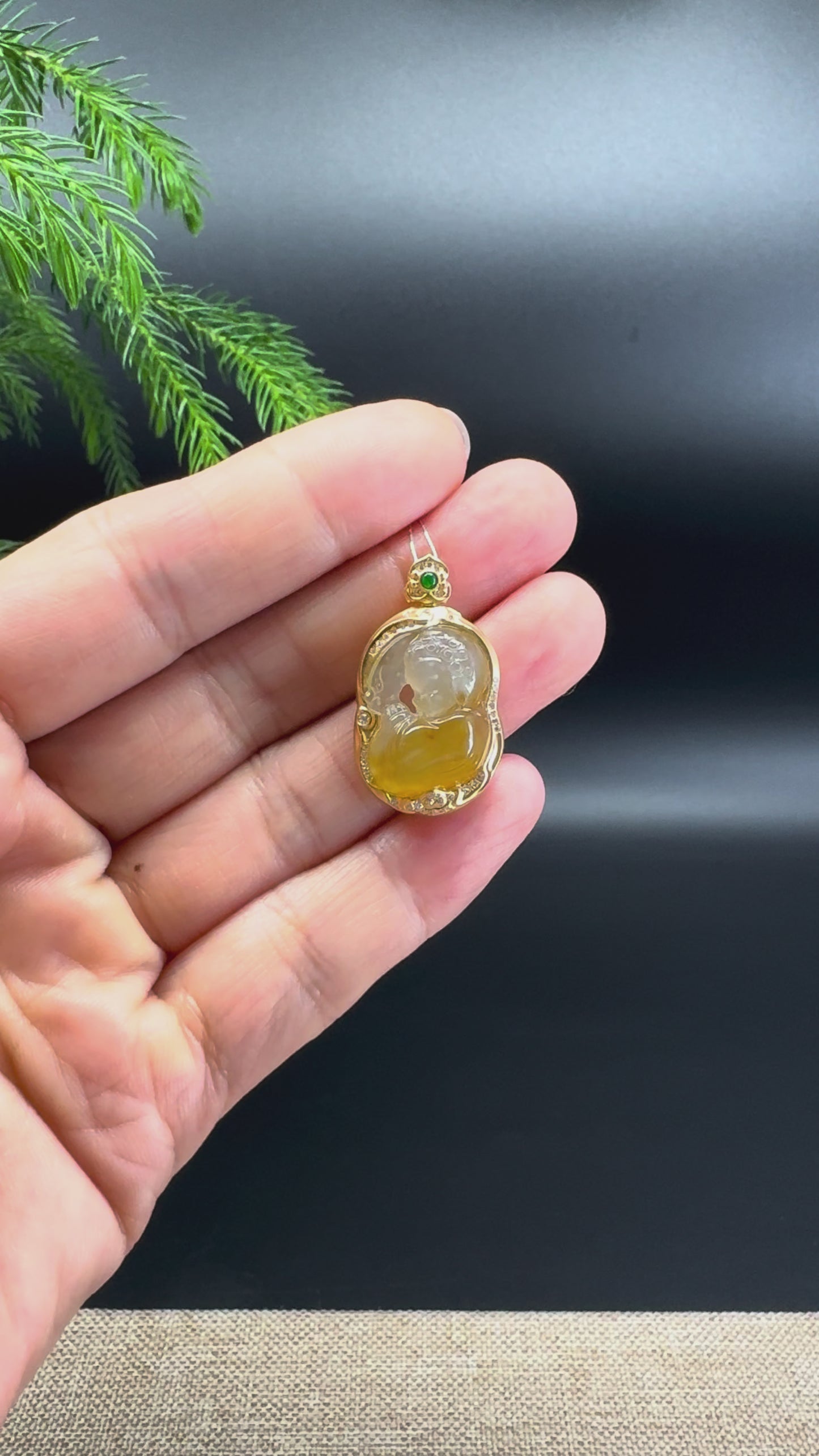 18K Yellow Gold Burmese Honey-Yellow Jadeite Jade Baby Buddha Pendant With Diamonds