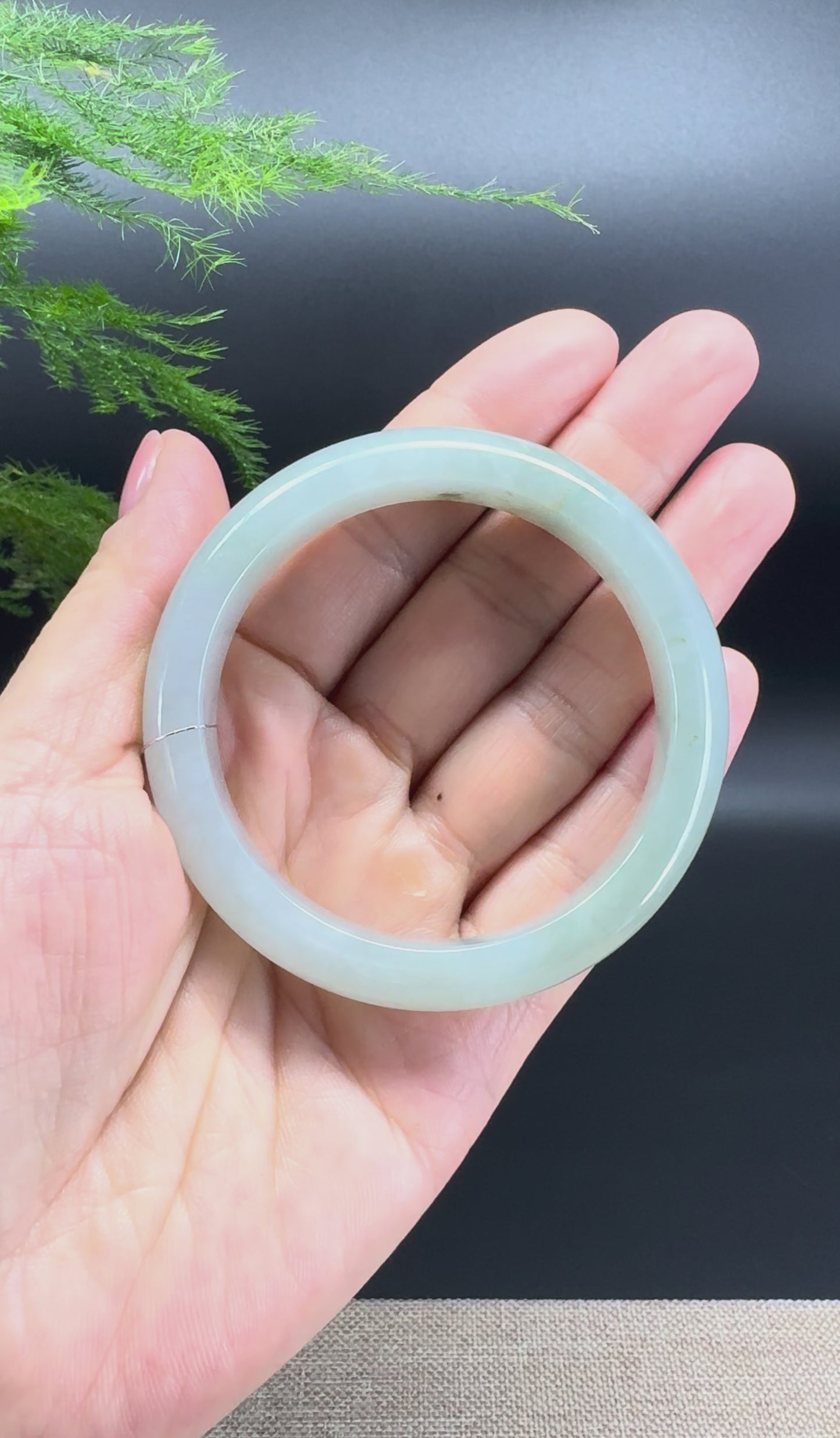 Load and play video in Gallery viewer, Genuine Burmese Icy Green Jade Jadeite Bangle Bracelet ( 53.8mm )
