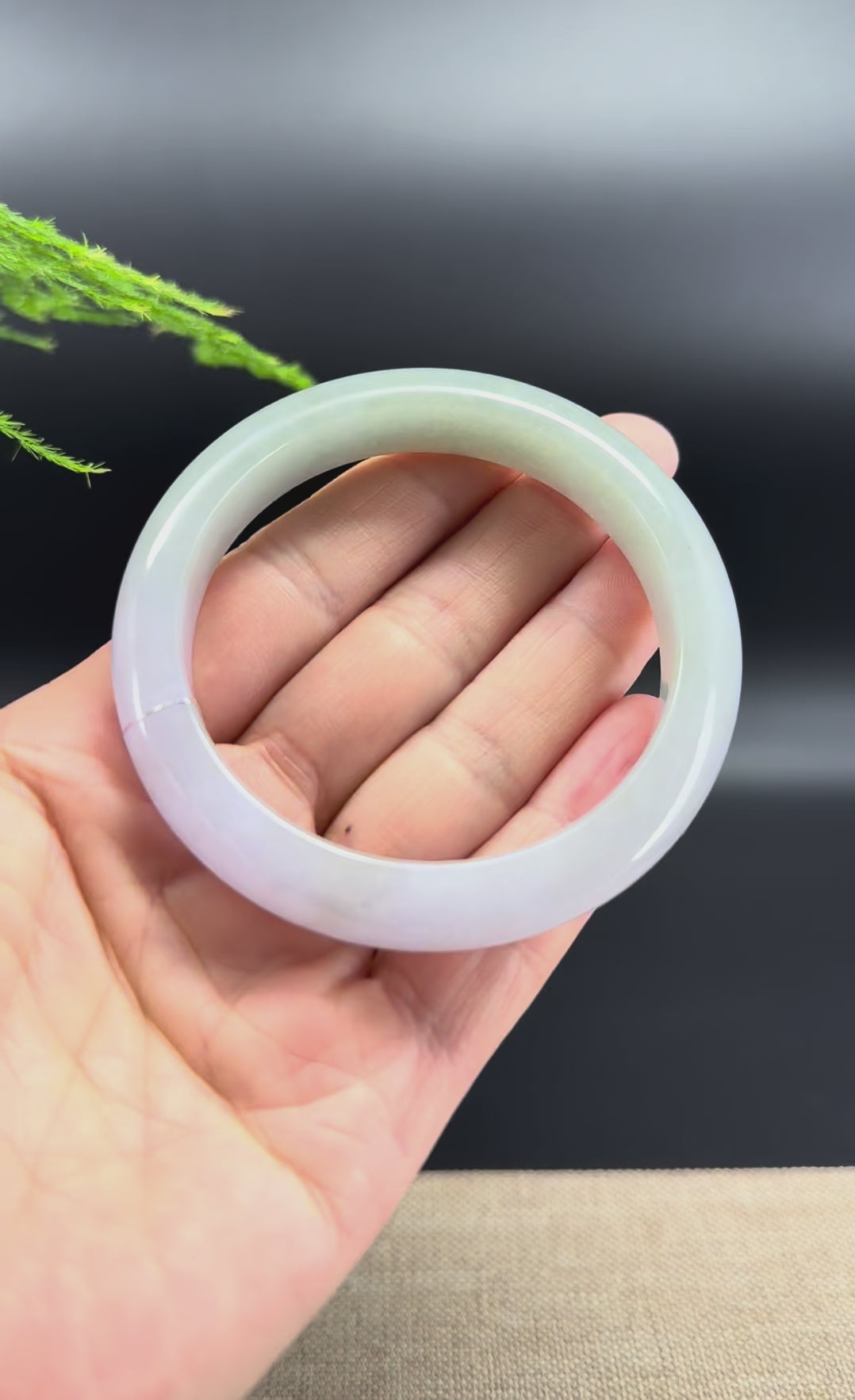 Load and play video in Gallery viewer, High-end Genuine Burmese Lavender Green Jade Jadeite Bangle Bracelet ( 54.3mm )

