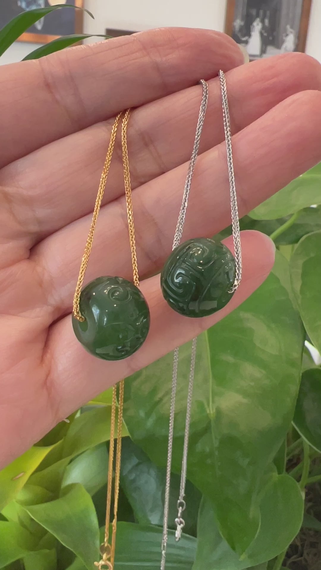 Load and play video in Gallery viewer, Nephrite Green Jade Bead Pendant Necklace With Lucky Pattern
