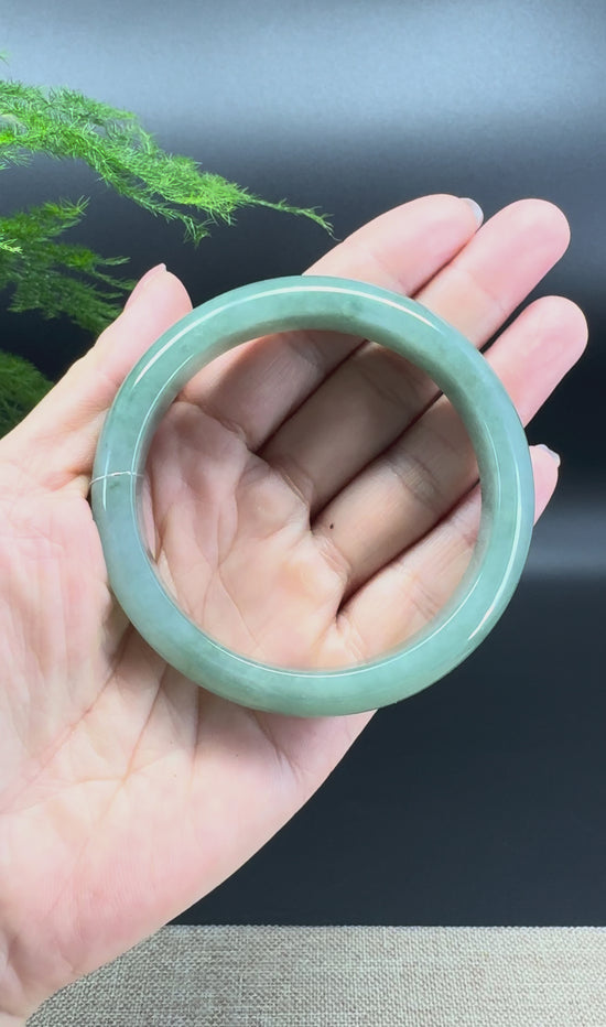 Load and play video in Gallery viewer, Genuine Burmese Oil Green Jade Jadeite Bangle Bracelet ( 59.7mm )
