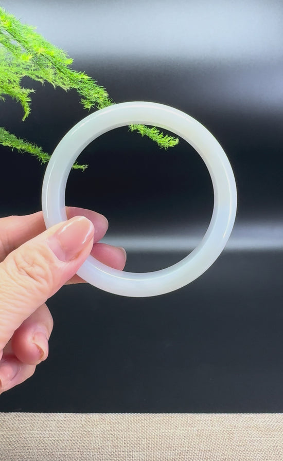 Load and play video in Gallery viewer, Genuine Burmese Lavender Green Jade Jadeite Bangle Bracelet ( 58.5mm )
