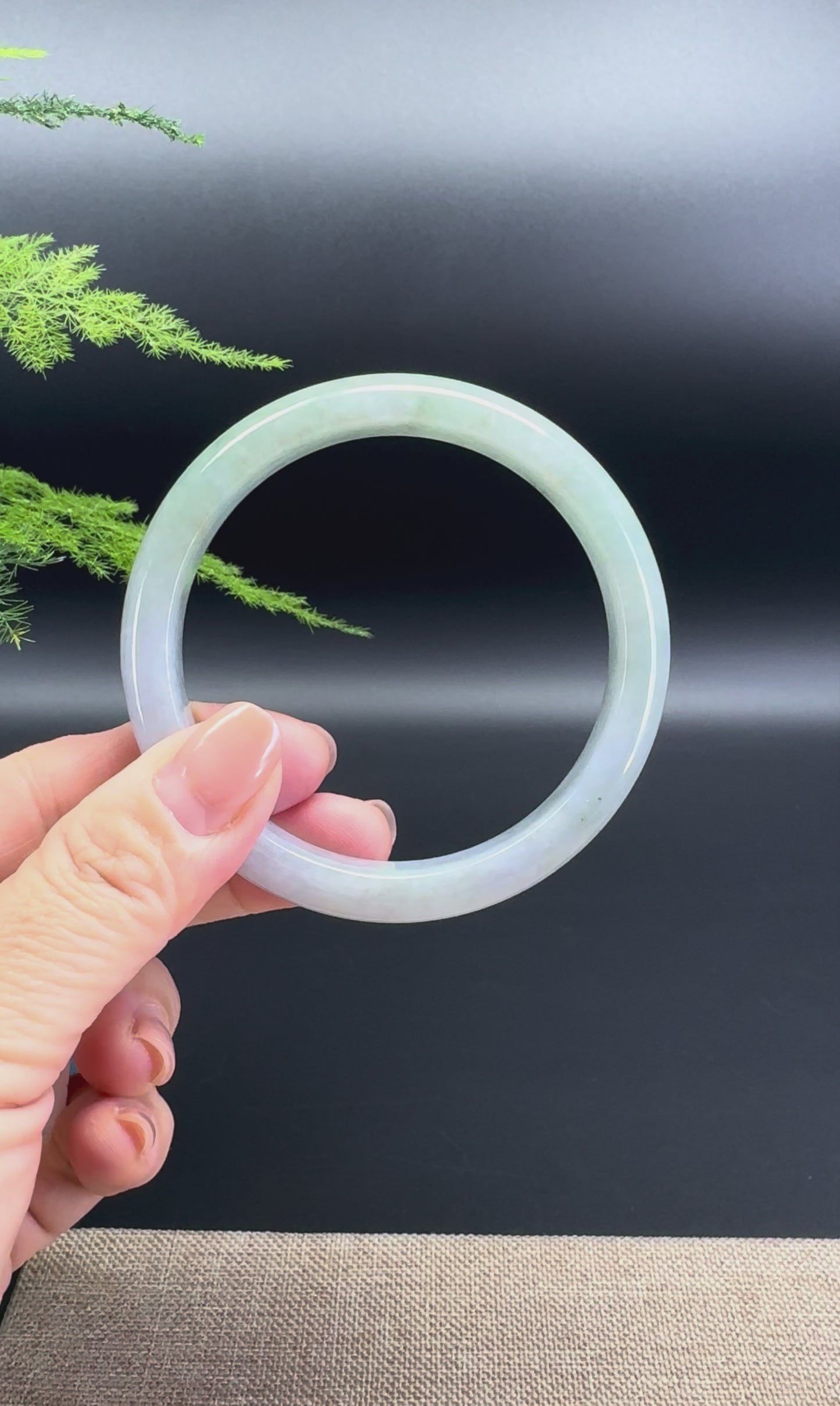 Load and play video in Gallery viewer, Genuine Burmese Lavender Green Jade Jadeite Bangle Bracelet ( 60.5mm )
