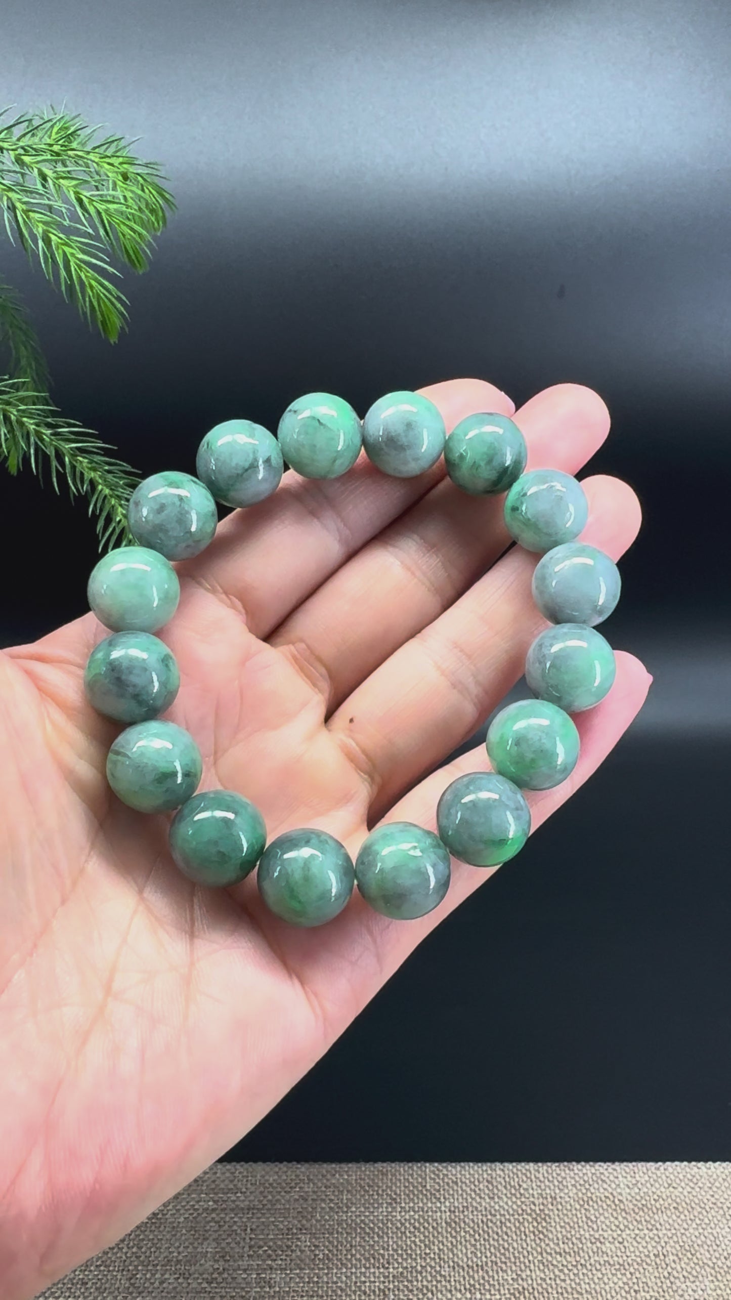 RealJade® Genuine Jadeite Jade Round Light Wuji & Green Beads Bracelet ( 13.5mm )