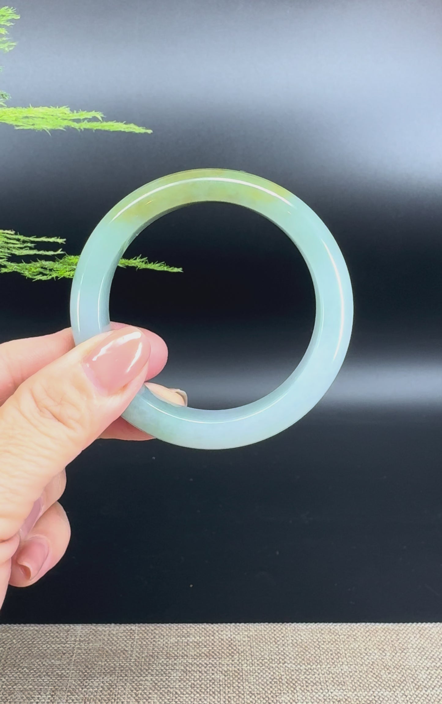 Load and play video in Gallery viewer, Genuine Burmese Yellow Green Jade Jadeite Bangle Bracelet ( 53.2mm )
