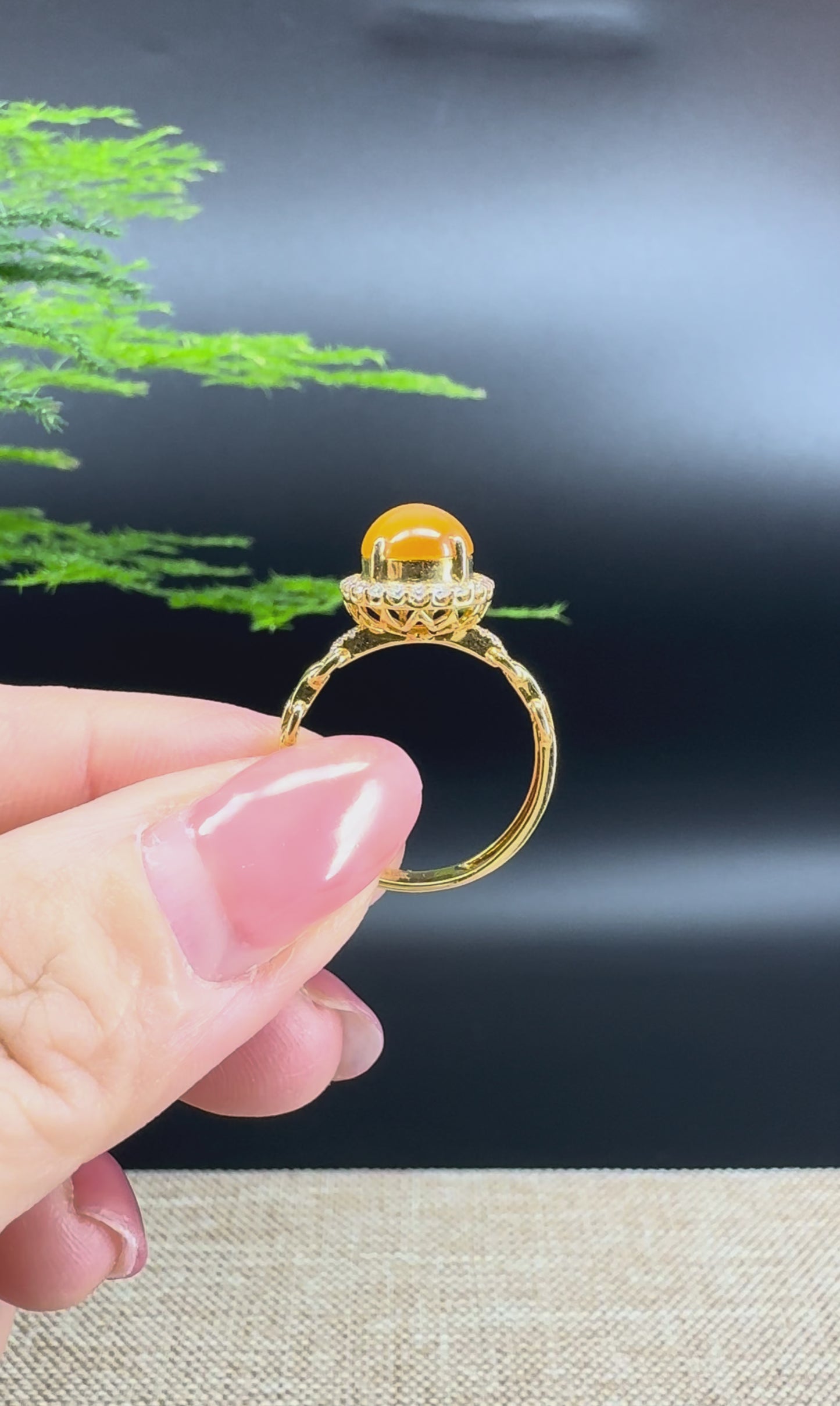 Load and play video in Gallery viewer, RealJade® &amp;quot;Signature Signet&amp;quot; 18K Yellow Gold Honey Yellow Jadeite Jade Classic Ring
